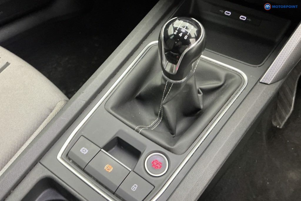Seat Leon Se Dynamic Manual Petrol Hatchback - Stock Number (1653978) - 15th supplementary image