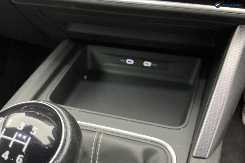 Seat Leon Se Dynamic Manual Petrol Hatchback - Stock Number (1653978) - 16th supplementary image