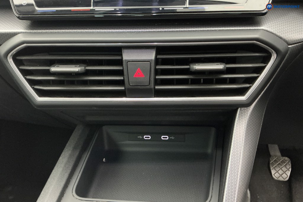 Seat Leon Se Dynamic Manual Petrol Hatchback - Stock Number (1653978) - 17th supplementary image