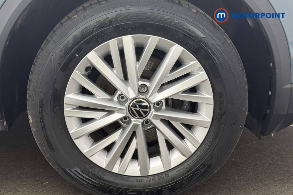 Volkswagen T-Roc Life Manual Petrol SUV - Stock Number (1654077) - 4th supplementary image