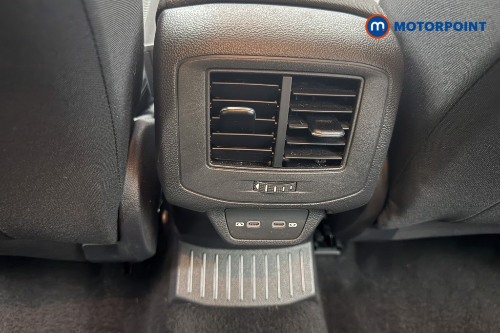 Volkswagen T-Roc Life Manual Petrol SUV - Stock Number (1654077) - 9th supplementary image