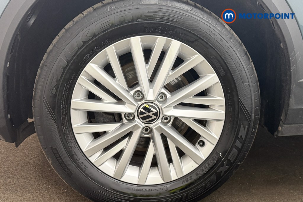 Volkswagen T-Roc Life Manual Petrol SUV - Stock Number (1654077) - 1st supplementary image