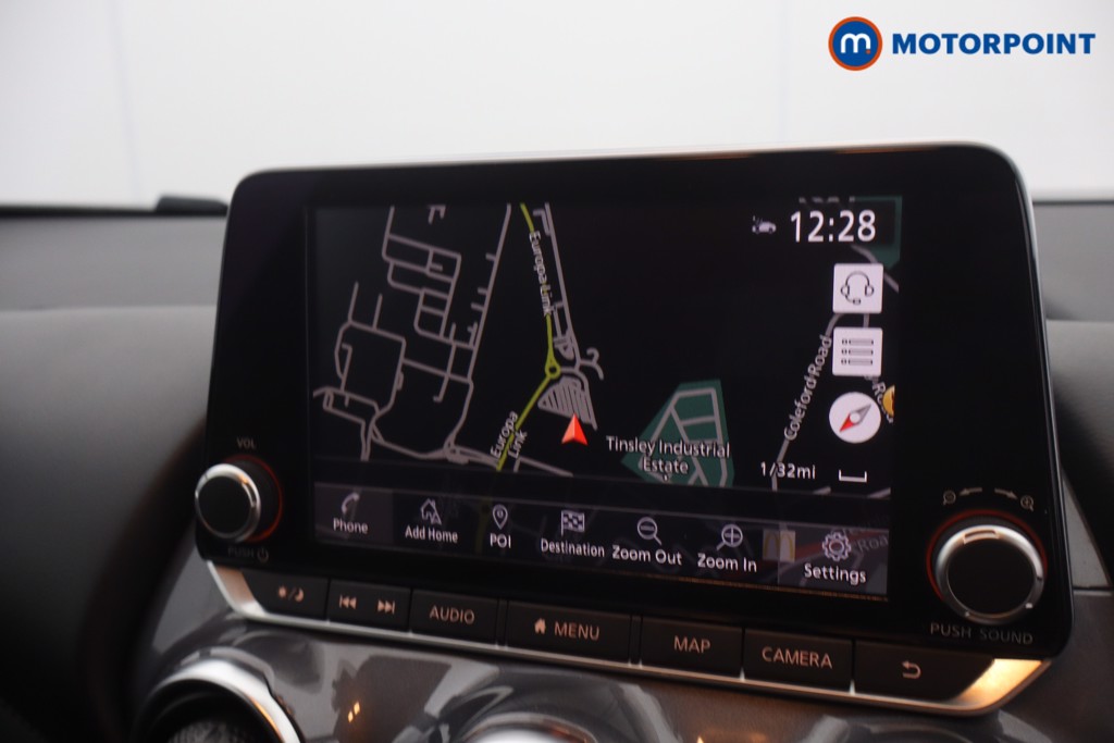 Nissan Juke N-Connecta Manual Petrol SUV - Stock Number (1654198) - 2nd supplementary image