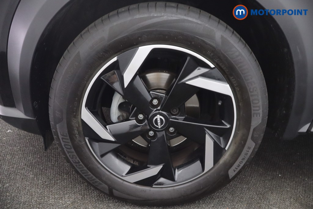 Nissan Juke N-Connecta Manual Petrol SUV - Stock Number (1654198) - 18th supplementary image