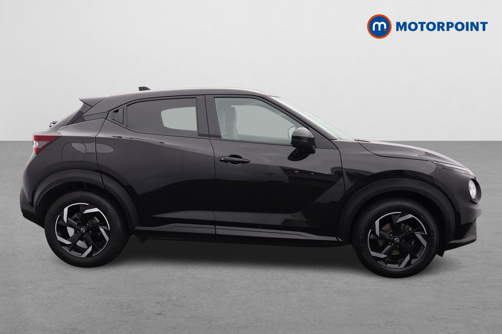 Nissan Juke N-Connecta Manual Petrol SUV - Stock Number (1654198) - Drivers side