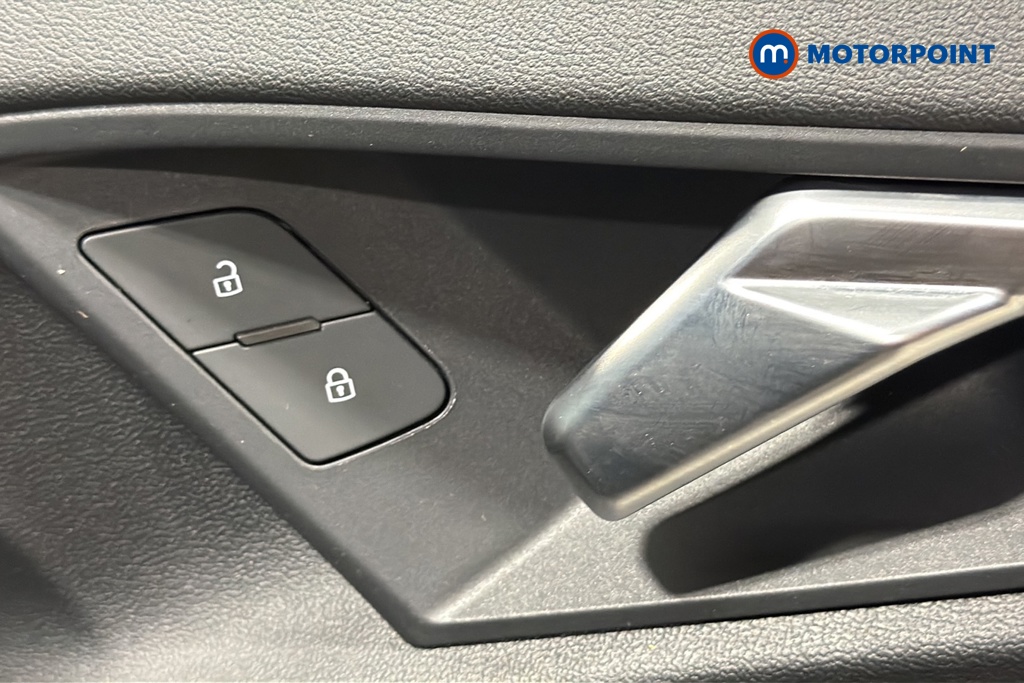 Audi A3 S Line Automatic Petrol Hatchback - Stock Number (1654387) - 995th supplementary image