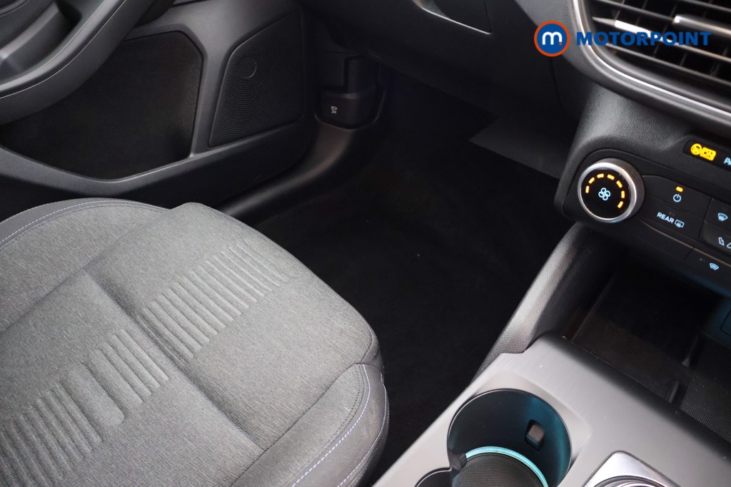 Ford Focus Active Edition Automatic Diesel Estate - Stock Number (1654953) - 17th supplementary image