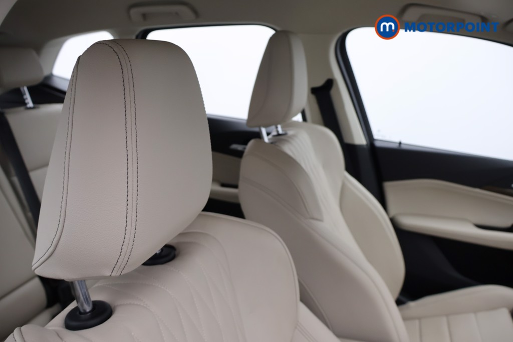 BMW 2 Series Luxury Automatic Petrol Plug-In Hybrid Estate - Stock Number (1656152) - 15th supplementary image