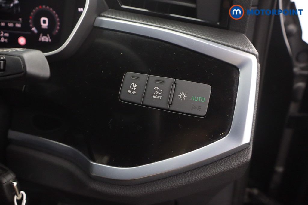 Audi Q3 Black Edition Automatic Petrol SUV - Stock Number (1656684) - 9th supplementary image