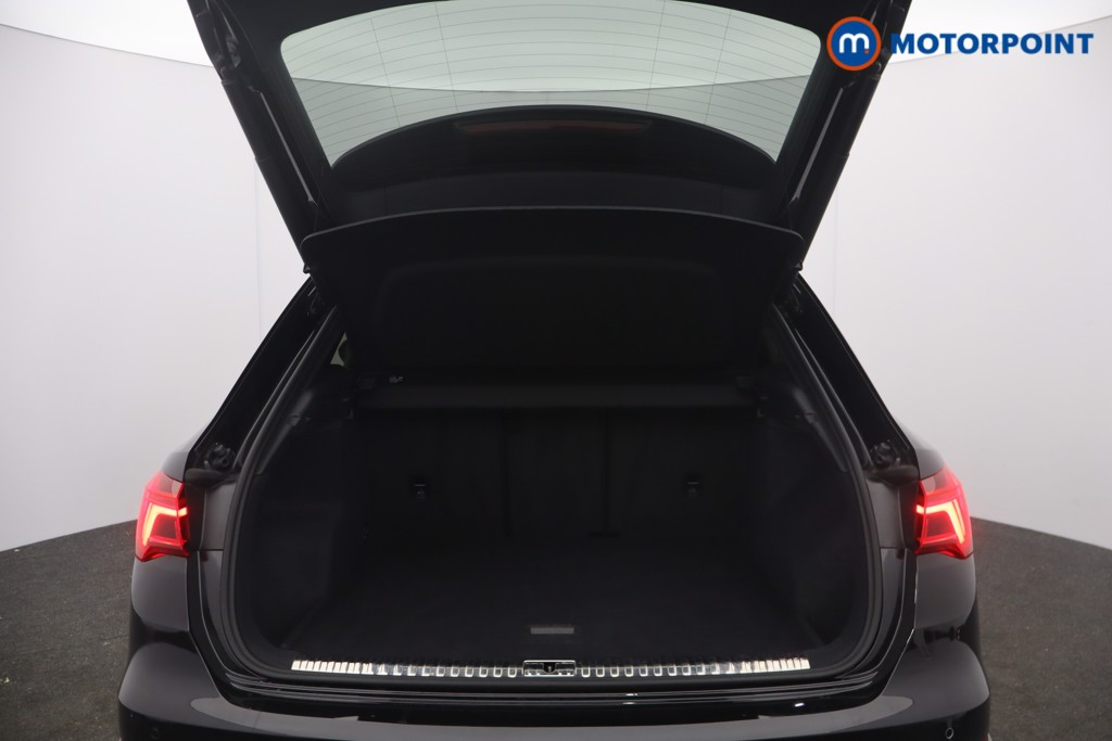 Audi Q3 Black Edition Automatic Petrol SUV - Stock Number (1656684) - 15th supplementary image