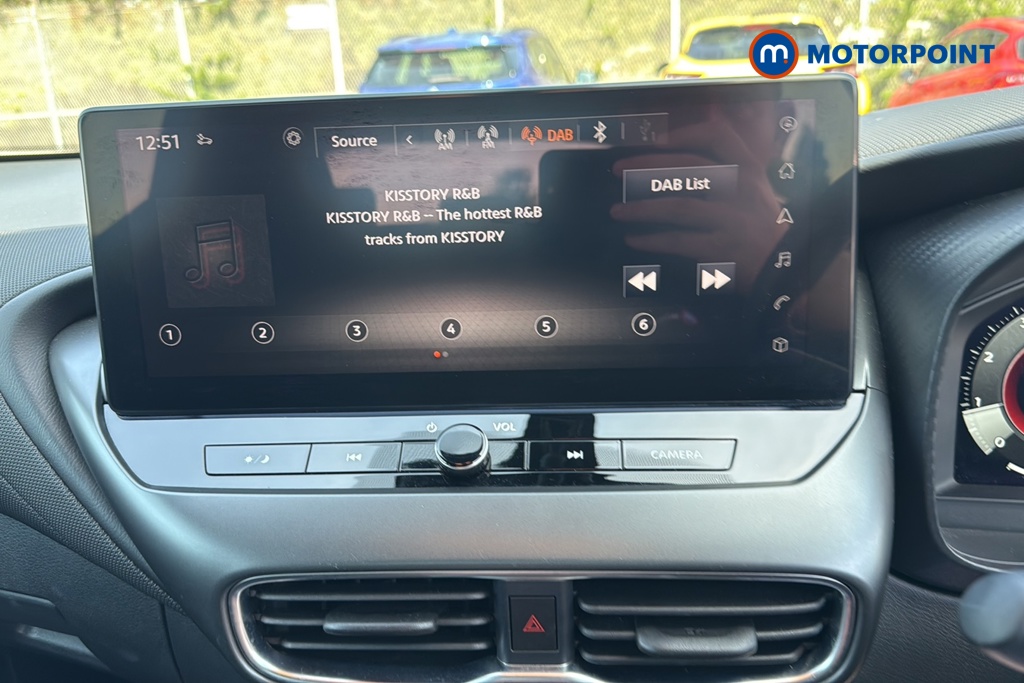 Nissan Juke N-Connecta Manual Petrol SUV - Stock Number (1657115) - 8th supplementary image