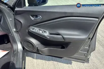 Nissan Juke N-Connecta Manual Petrol SUV - Stock Number (1657115) - 18th supplementary image