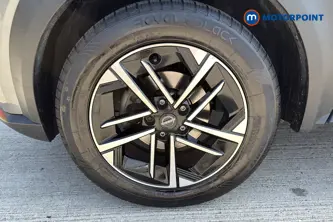 Nissan Juke N-Connecta Manual Petrol SUV - Stock Number (1657115) - 44th supplementary image