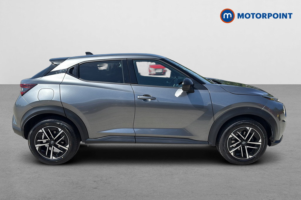 Nissan Juke N-Connecta Manual Petrol SUV - Stock Number (1657115) - Passenger side