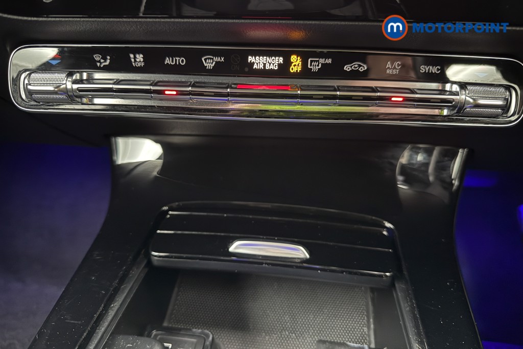 Mercedes-Benz A Class Amg Line Automatic Petrol Hatchback - Stock Number (1657525) - 17th supplementary image