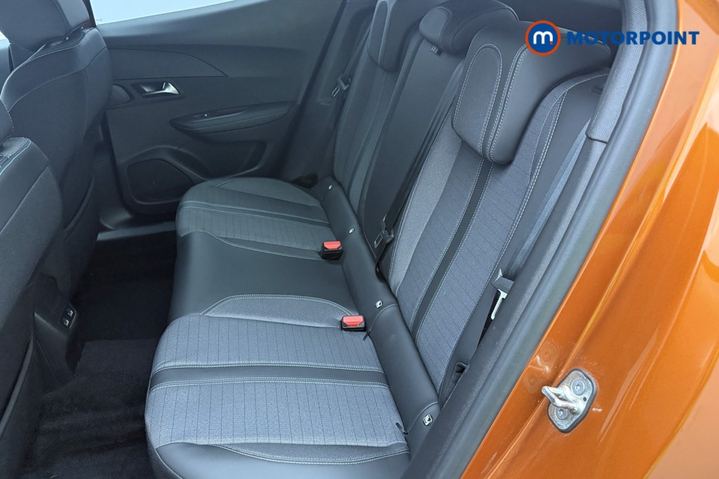 Peugeot 2008 Allure Premium-Plus Manual Petrol SUV - Stock Number (1657957) - 7th supplementary image