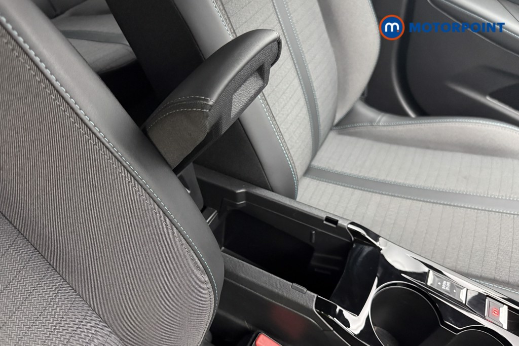 Peugeot 2008 Allure Premium-Plus Manual Petrol SUV - Stock Number (1657957) - 16th supplementary image
