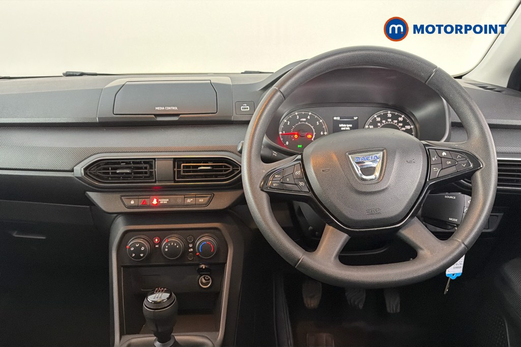 Dacia Sandero Essential Manual Petrol Hatchback - Stock Number (1658603) - 2nd supplementary image