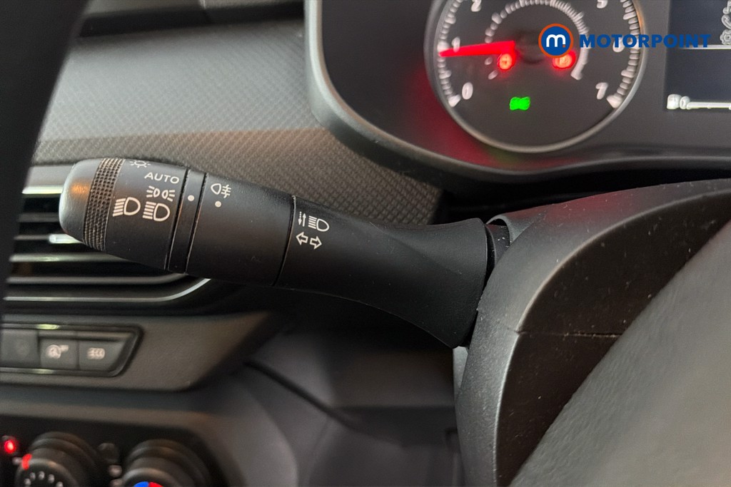Dacia Sandero Essential Manual Petrol Hatchback - Stock Number (1658603) - 6th supplementary image