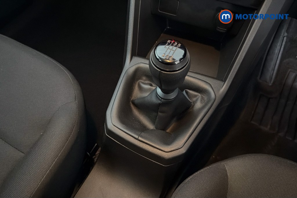 Dacia Sandero Essential Manual Petrol Hatchback - Stock Number (1658603) - 15th supplementary image