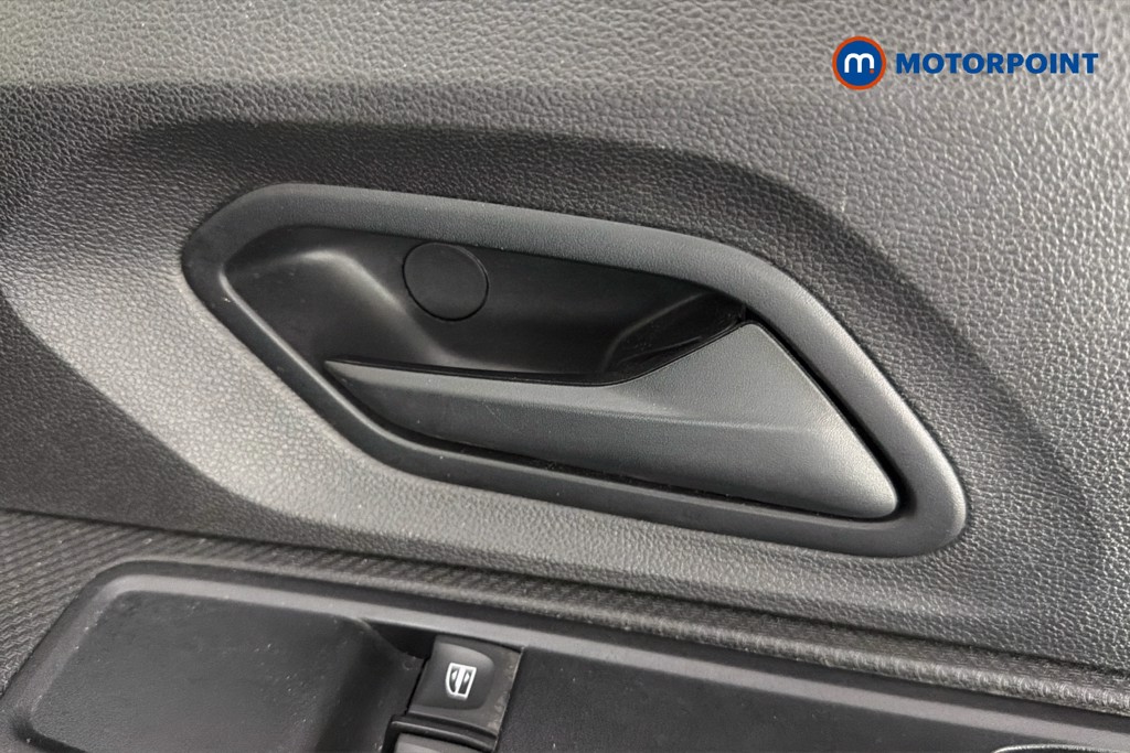 Dacia Sandero Essential Manual Petrol Hatchback - Stock Number (1658603) - 42nd supplementary image