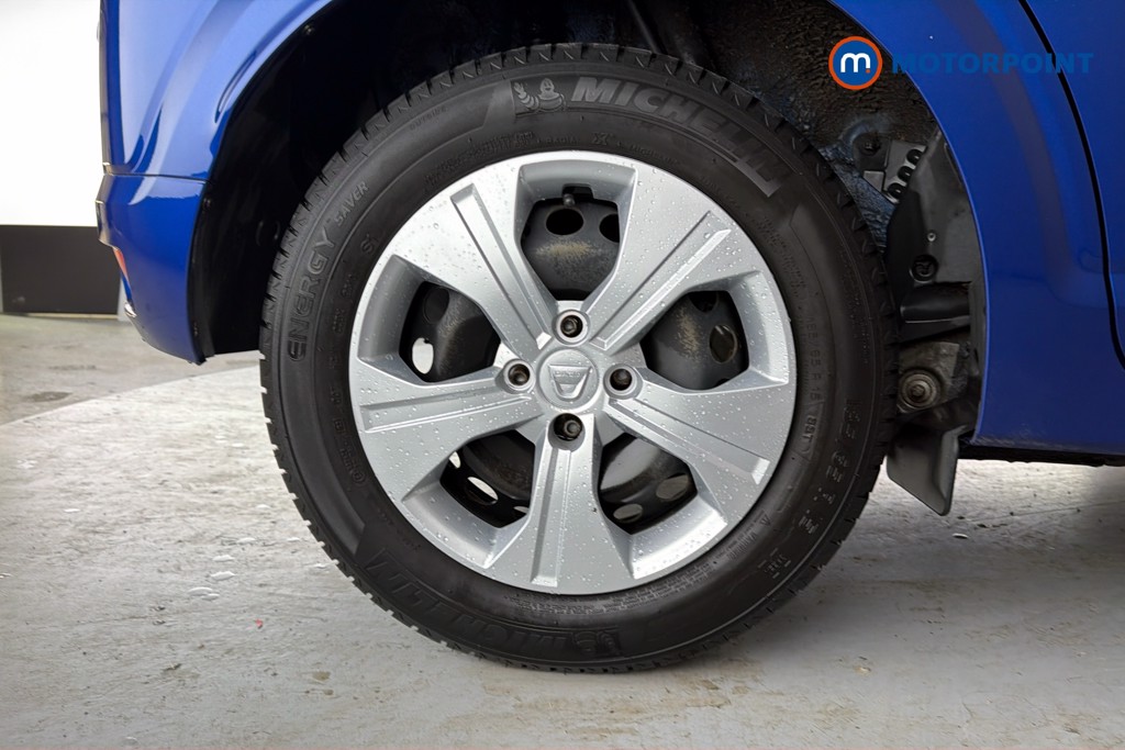 Dacia Sandero Essential Manual Petrol Hatchback - Stock Number (1658603) - 49th supplementary image