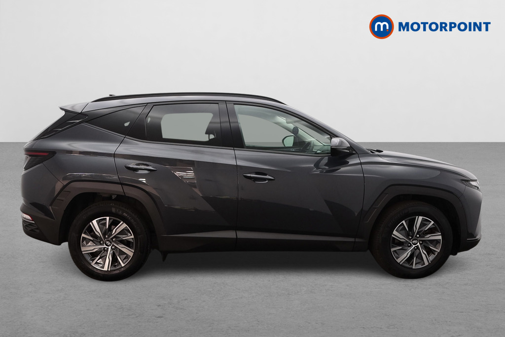 Hyundai Tucson Se Connect Manual Petrol SUV - Stock Number (1658697) - Drivers side