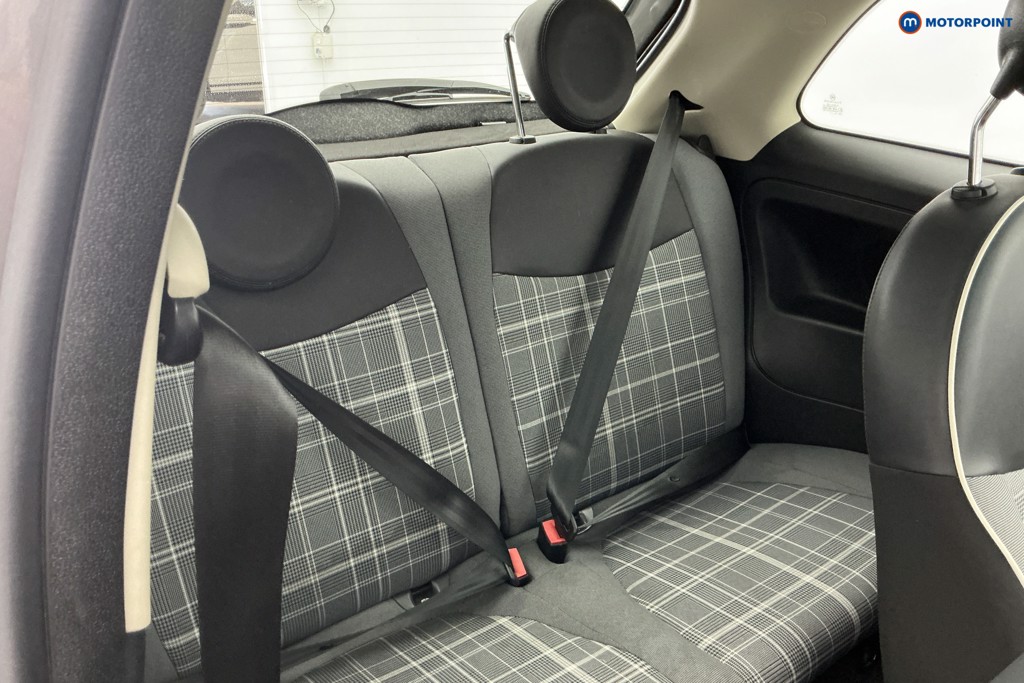 Fiat 500 Lounge Manual Petrol Hatchback - Stock Number (1659183) - 4th supplementary image