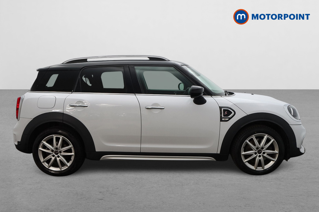 Mini Countryman Cooper S Sport Manual Petrol SUV - Stock Number (1659474) - Drivers side