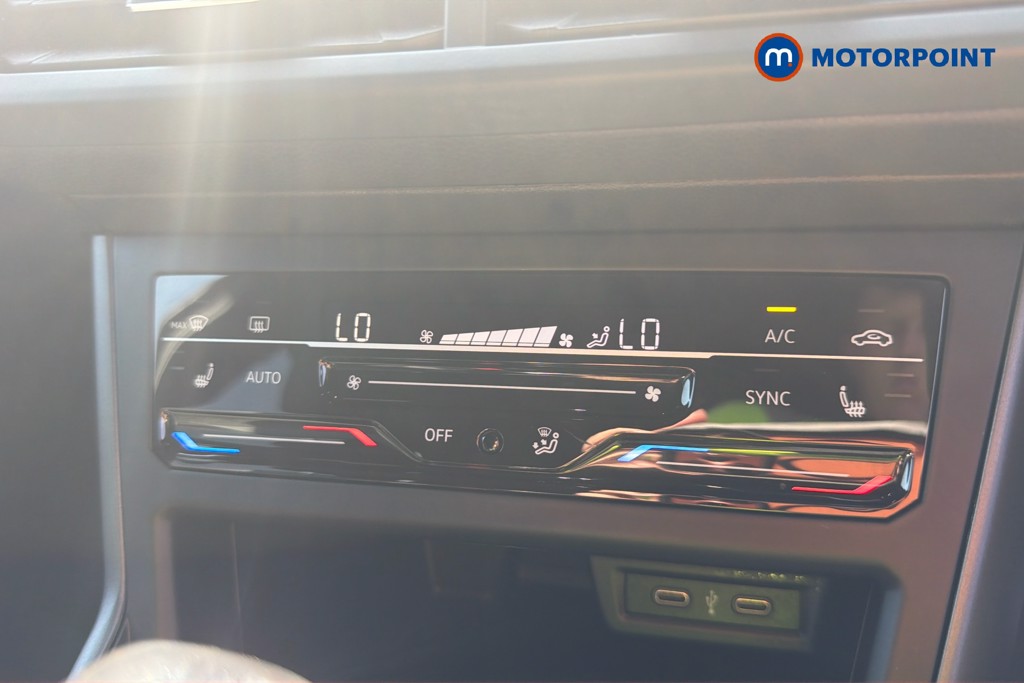 Volkswagen Taigo R-Line Automatic Petrol SUV - Stock Number (1660909) - 5th supplementary image