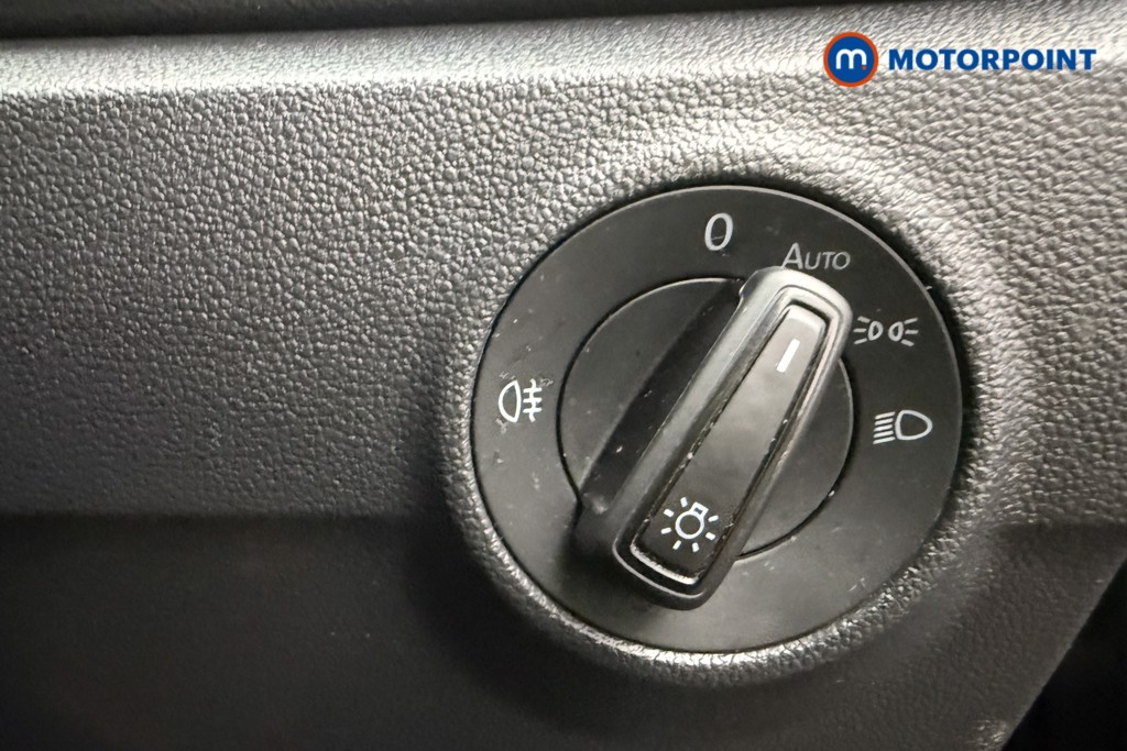 Volkswagen T-Roc Match Manual Petrol SUV - Stock Number (1660992) - 16th supplementary image