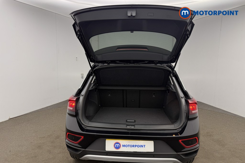 Volkswagen T-Roc Match Manual Petrol SUV - Stock Number (1660992) - 21st supplementary image