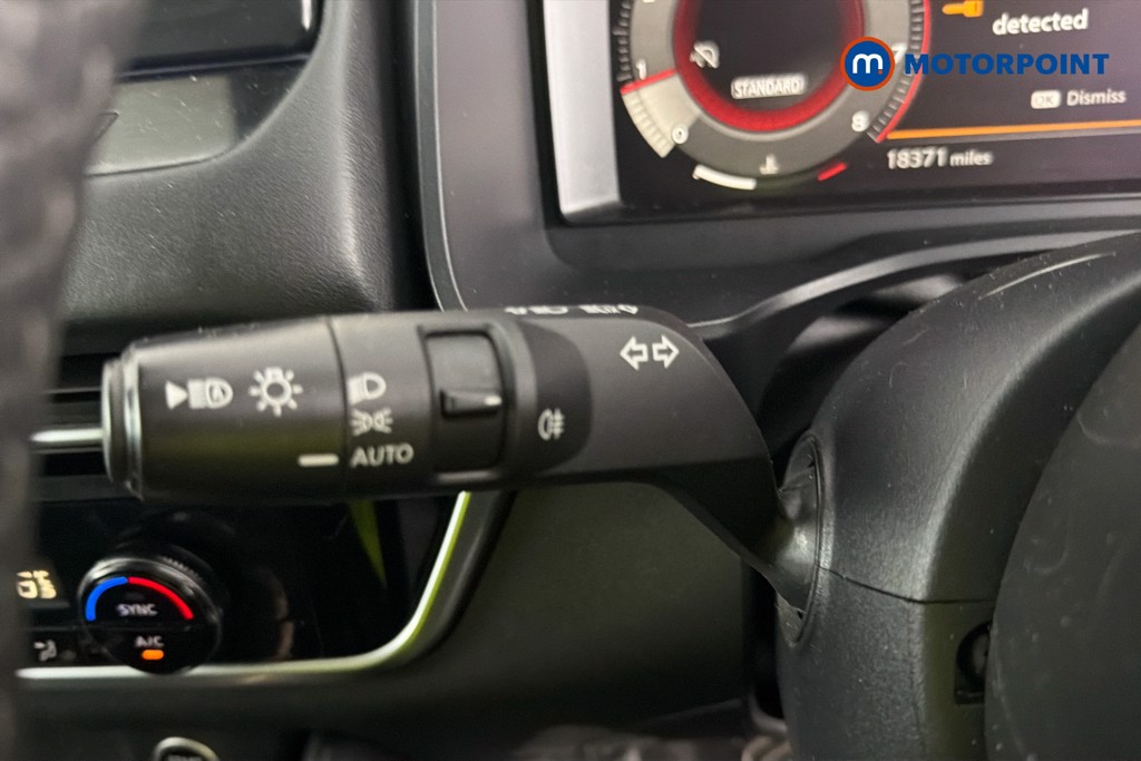 Nissan Qashqai N-Connecta Manual Petrol SUV - Stock Number (1661573) - 6th supplementary image