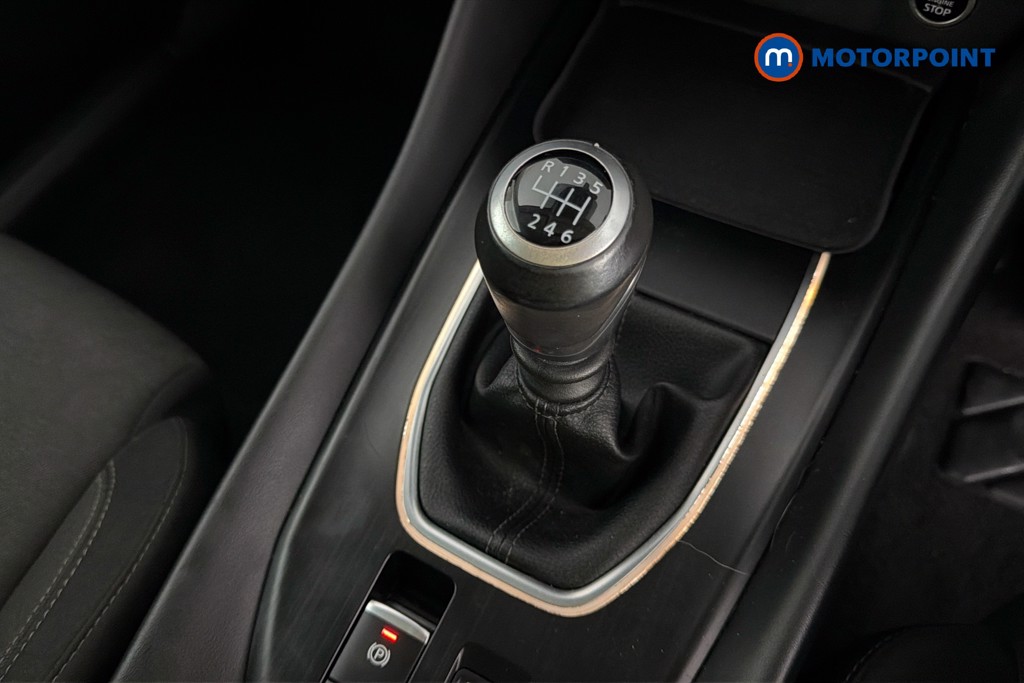 Nissan Qashqai N-Connecta Manual Petrol SUV - Stock Number (1661573) - 15th supplementary image