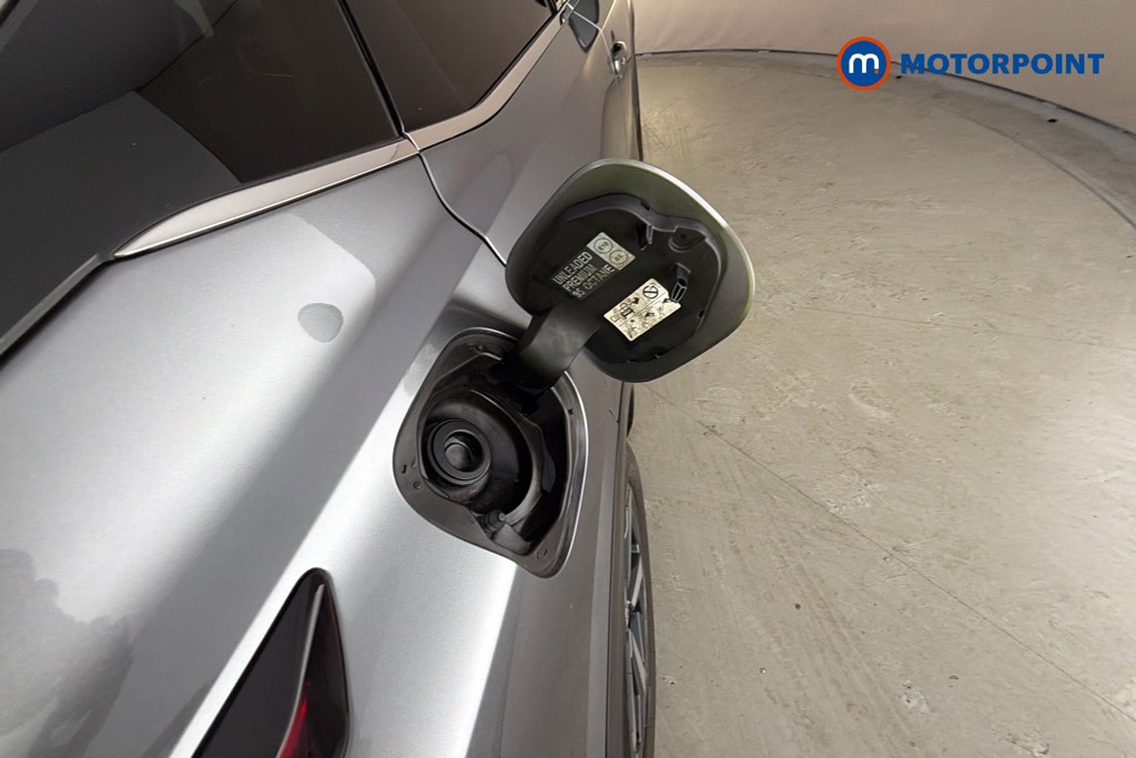 Nissan Qashqai N-Connecta Manual Petrol SUV - Stock Number (1661573) - 41st supplementary image
