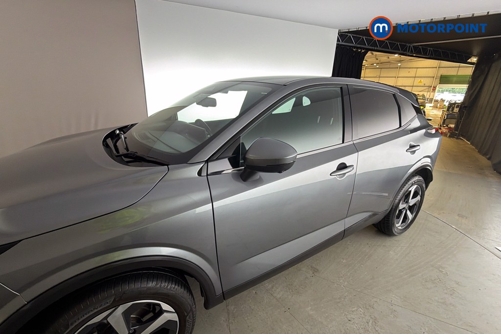 Nissan Qashqai N-Connecta Manual Petrol SUV - Stock Number (1661573) - 43rd supplementary image