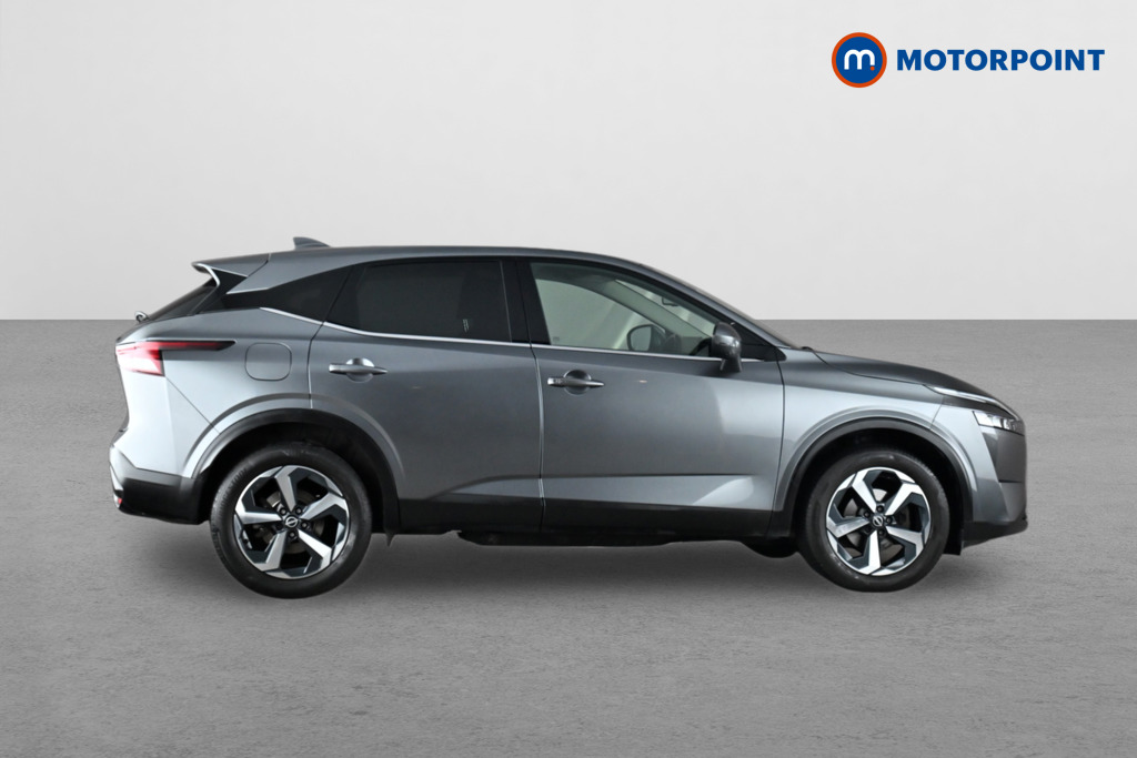 Nissan Qashqai N-Connecta Manual Petrol SUV - Stock Number (1661573) - Drivers side