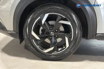 Nissan Juke N-Connecta Automatic Petrol SUV - Stock Number (1662732) - 44th supplementary image