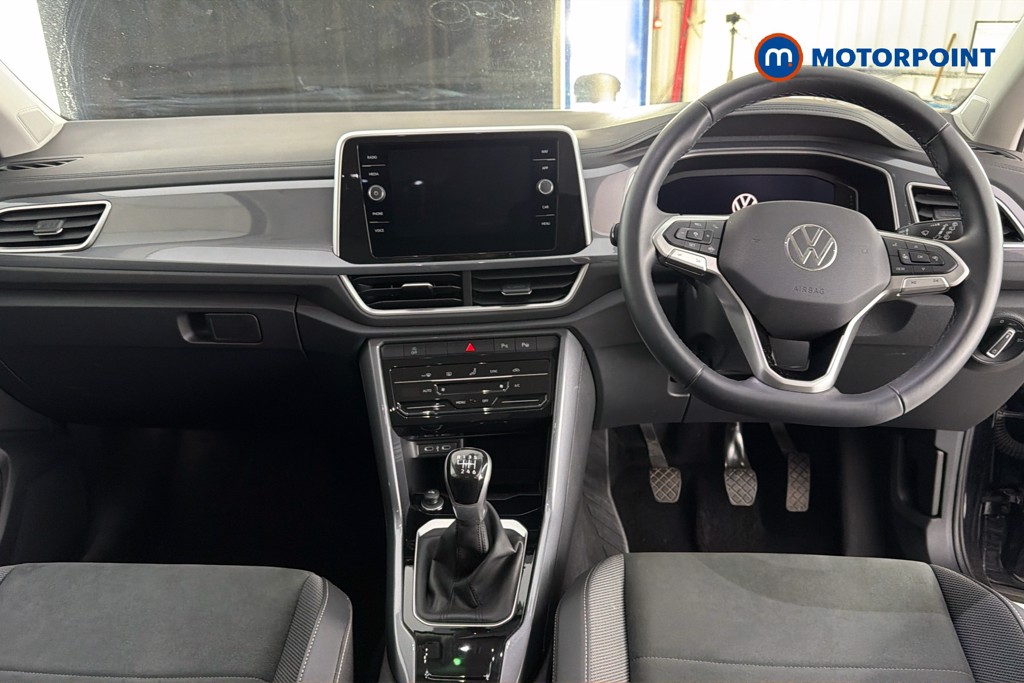 Volkswagen T-Roc Style Manual Petrol SUV - Stock Number (1663099) - 1st supplementary image