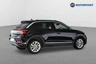 Volkswagen T-Roc Style Manual Petrol SUV - Stock Number (1663099) - Drivers side rear corner