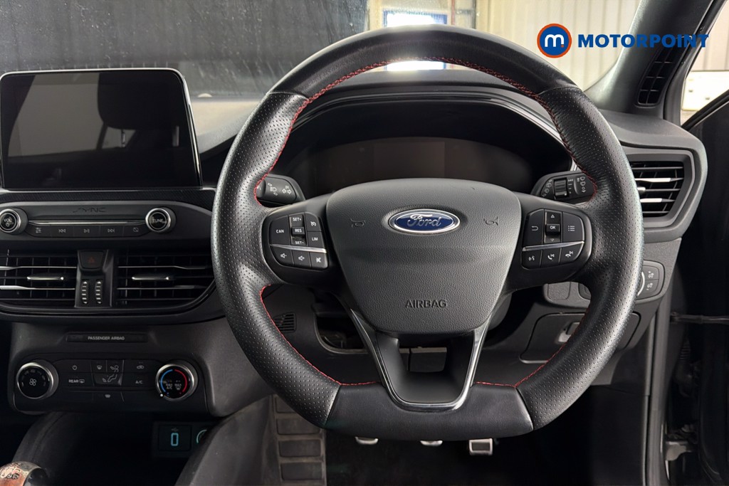 Ford Focus St-Line Manual Petrol Hatchback - Stock Number (1663169) - 2nd supplementary image