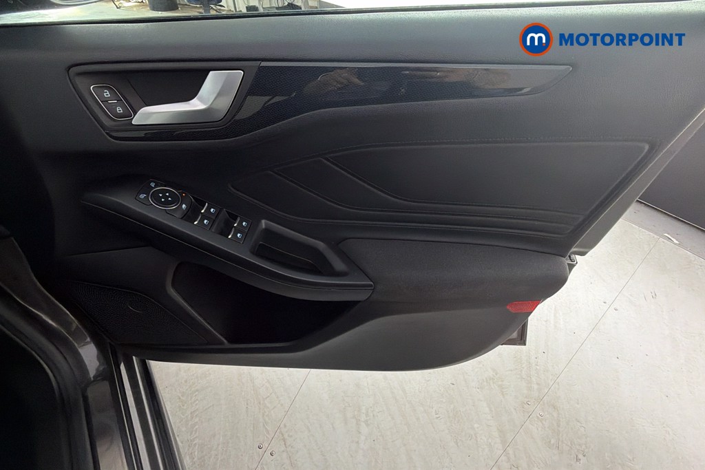 Ford Focus St-Line Manual Petrol Hatchback - Stock Number (1663169) - 19th supplementary image