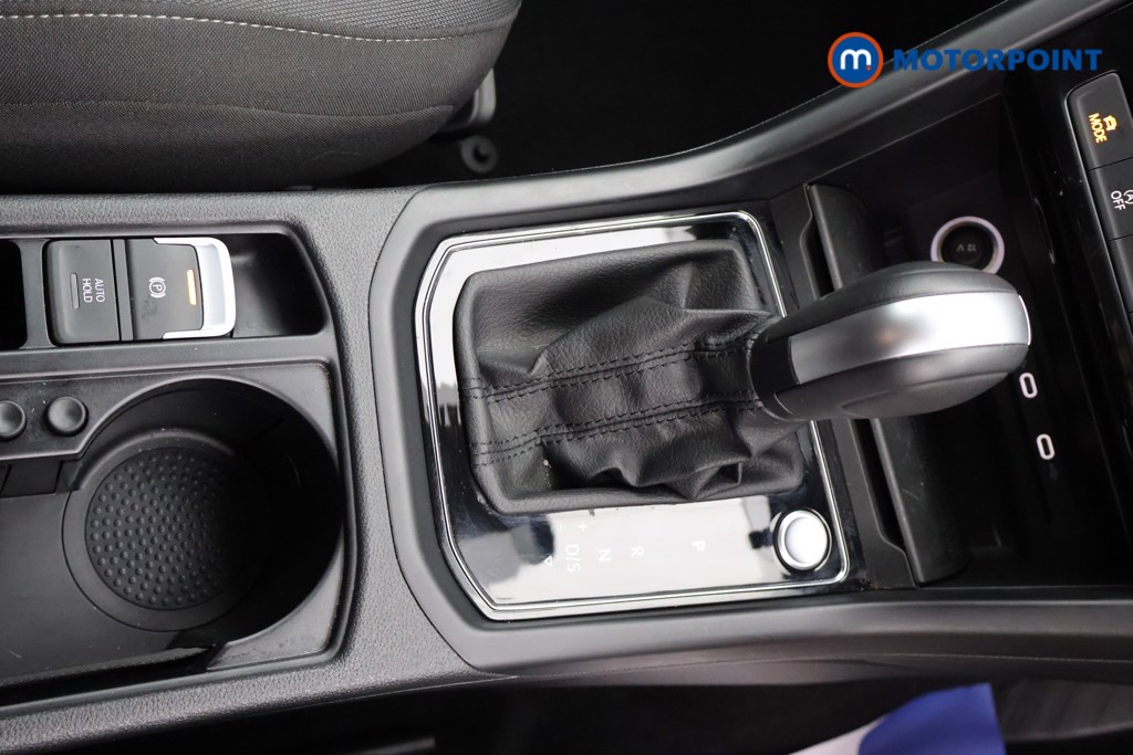 Volkswagen Touran SEL Automatic Petrol People Carrier - Stock Number (1663483) - 10th supplementary image
