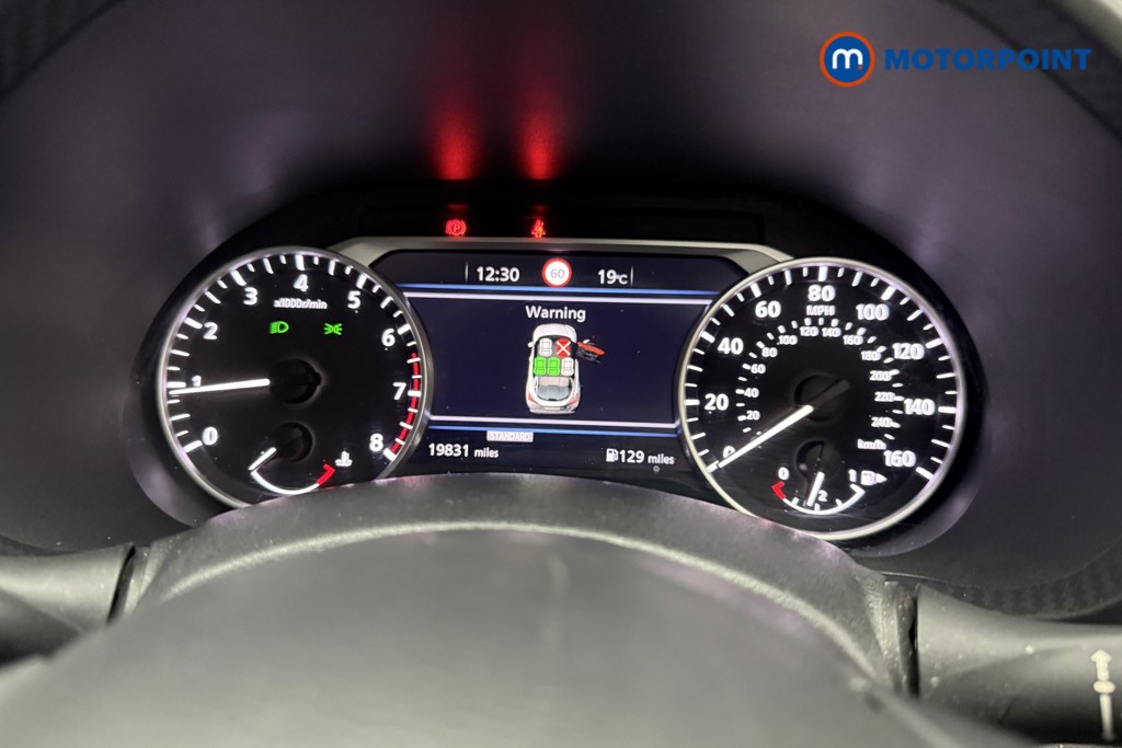 Nissan Juke N-Connecta Manual Petrol SUV - Stock Number (1663829) - 6th supplementary image