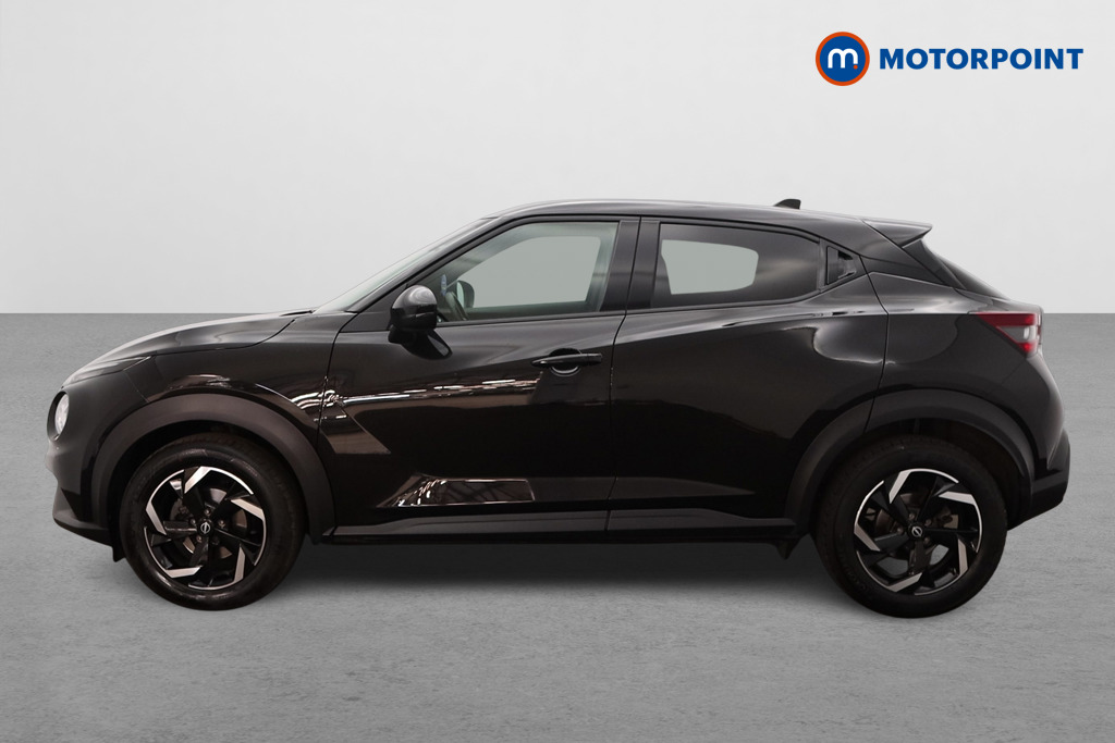 Nissan Juke N-Connecta Manual Petrol SUV - Stock Number (1663829) - Passenger side