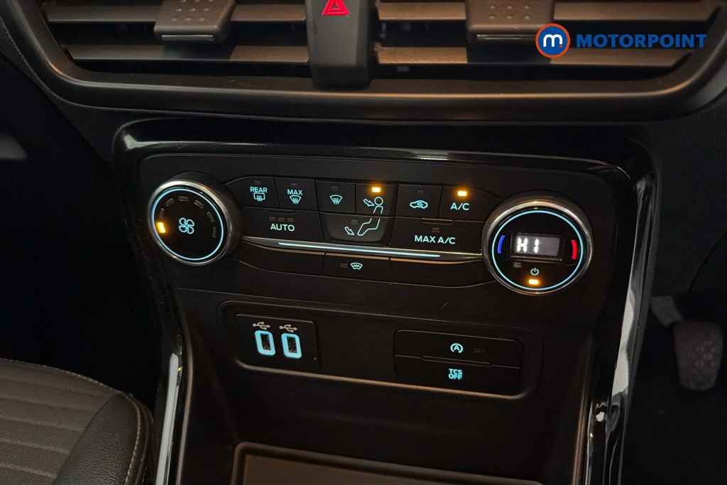 Ford Ecosport Titanium Manual Petrol SUV - Stock Number (1663986) - 12th supplementary image