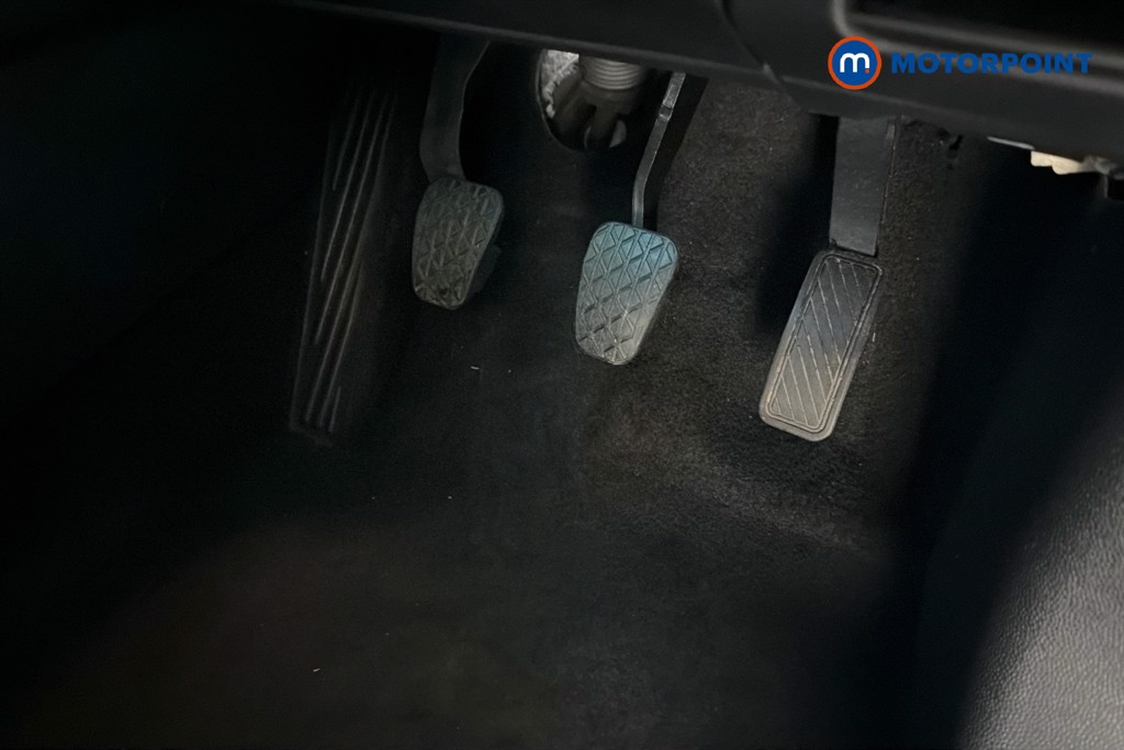 Ford Ecosport Titanium Manual Petrol SUV - Stock Number (1663986) - 27th supplementary image
