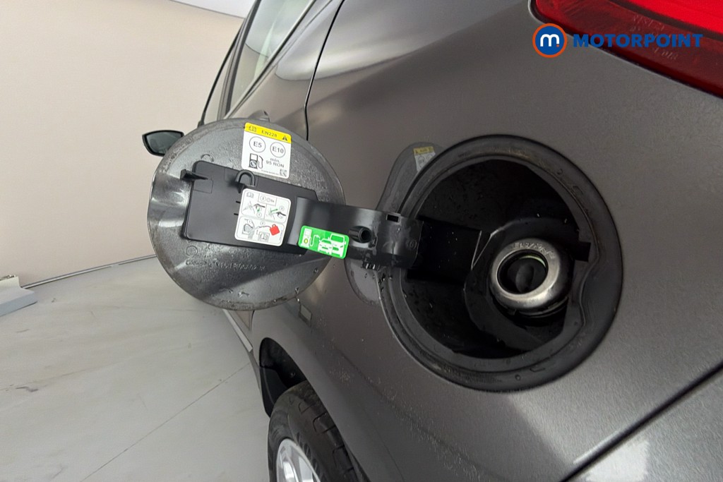 Ford Ecosport Titanium Manual Petrol SUV - Stock Number (1663986) - 41st supplementary image