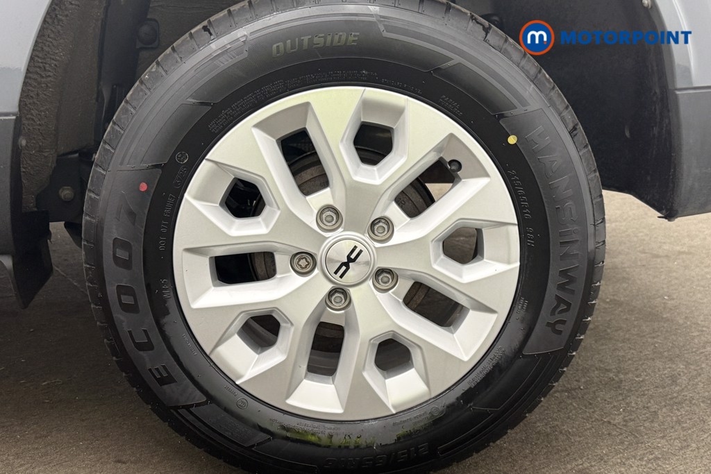Dacia Duster Expression Manual Petrol SUV - Stock Number (1664570) - 2nd supplementary image