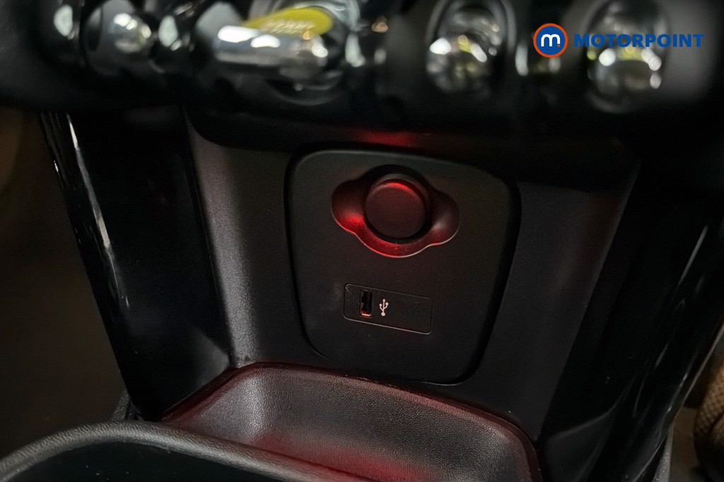 Mini Hatchback Cooper S Level 2 Automatic Electric Hatchback - Stock Number (1664609) - 17th supplementary image